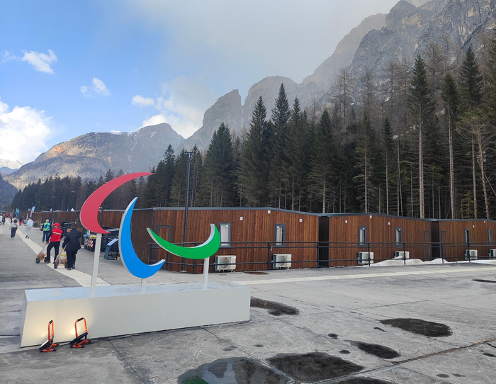 足球直播-追光 | 他们，将在冬残奥会绽放生命光彩|残疾人|AC米兰|科尔|王蒙|北京冬残奥会_新浪体育_新浪新闻