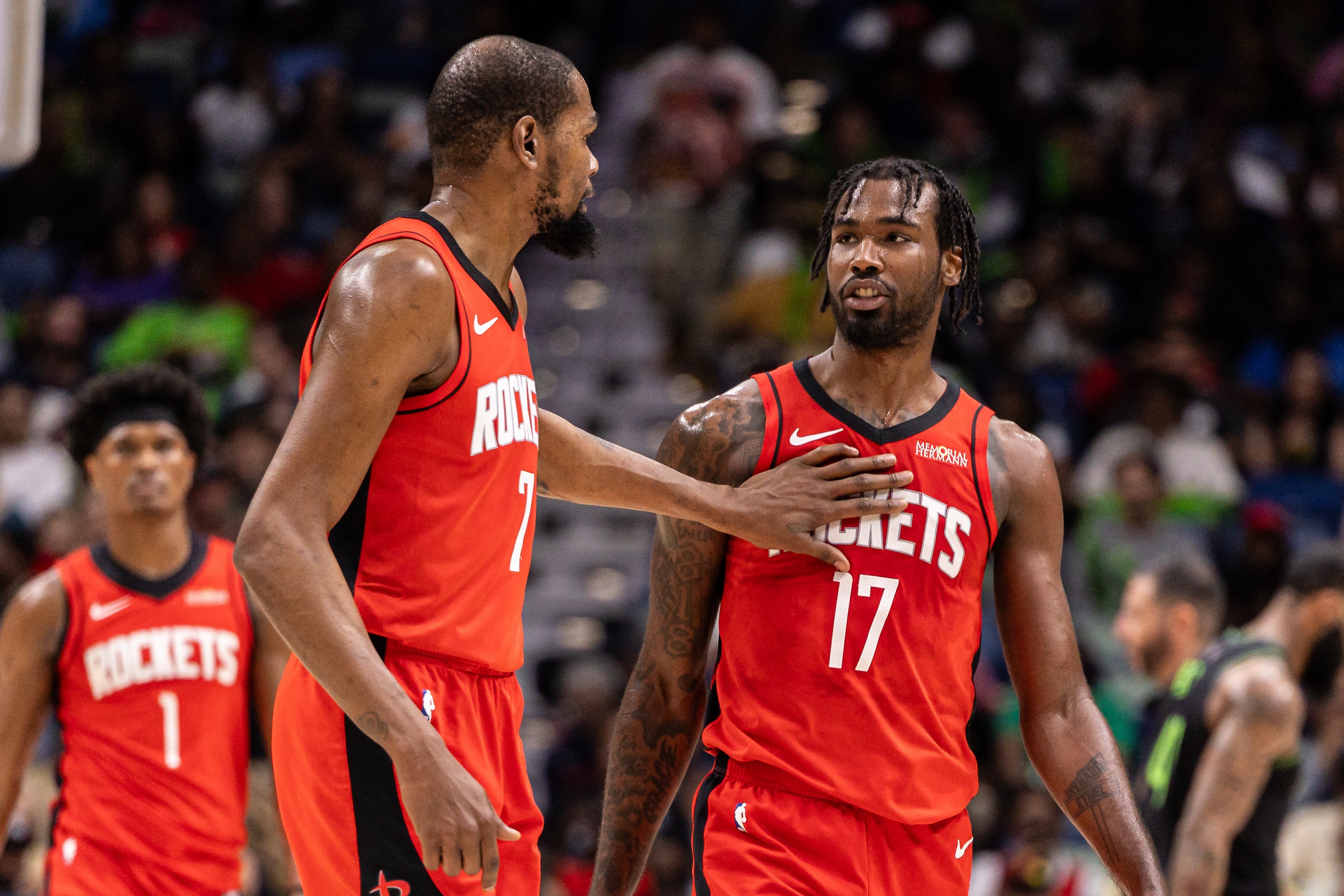 NBA直播-35个助攻！伊森复苏拔高首发攻防上限 理想篮球各司其职全力冲刺